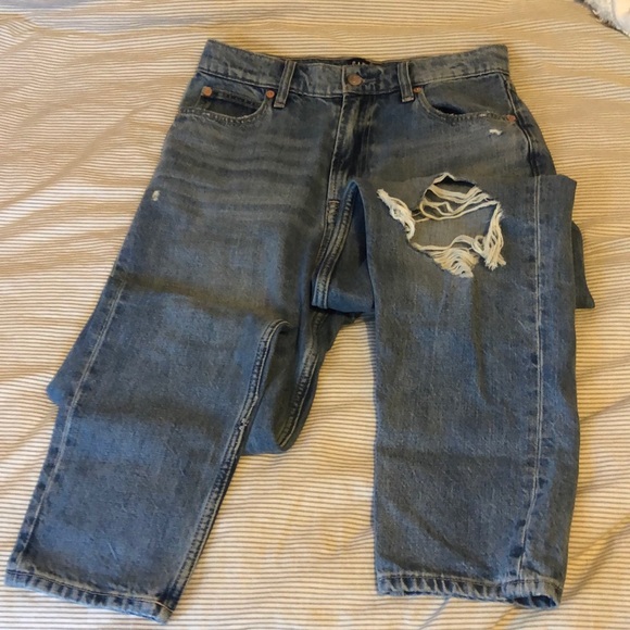 Distressed High Rise Mom Jean - Picture 4 of 5